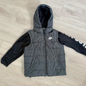 Nike Kids' Hooded Puffer Vest - Gray